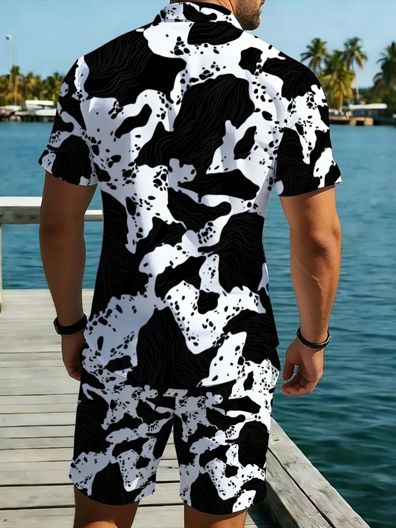 Monochrome Abstract Camouflage - Monochrome Suit Set recension och pris