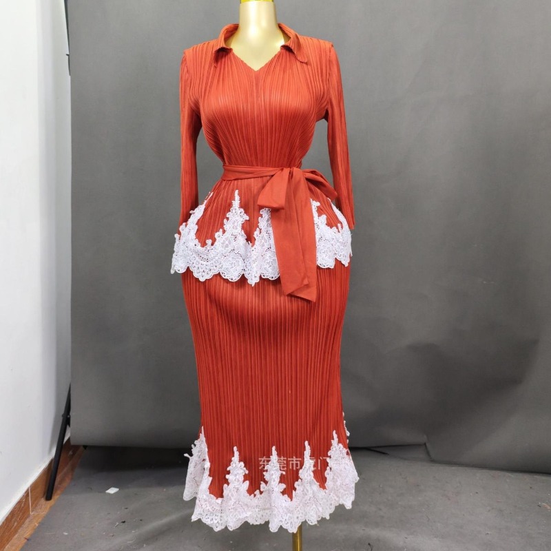 Miyake Pleated Middle Eastern  - Pencil Skirt Midi recension och pris